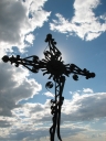 Надгробный крест на католическом кладбище российских немцев в с. Песчанное.
Фотопроект 
